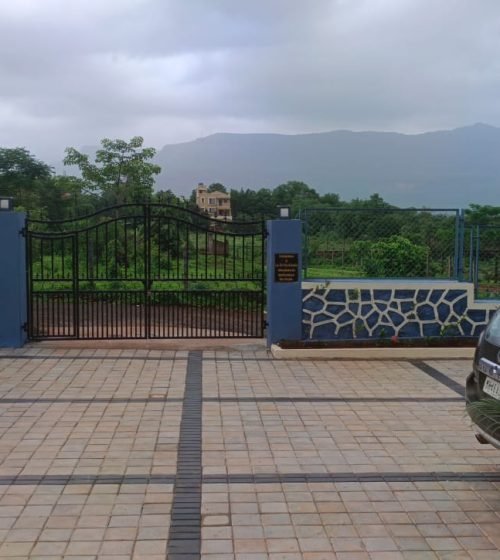 Entrance from innerside